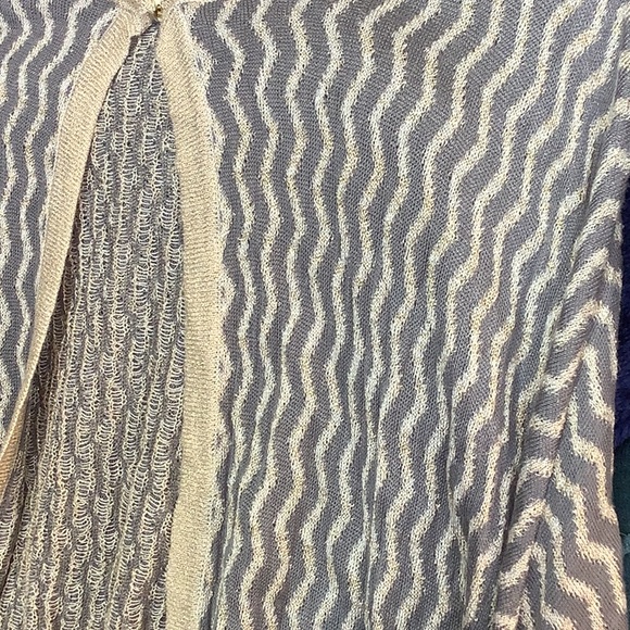 Chicos cape/shawl NWOT - Picture 4 of 5